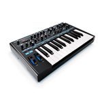 NOVATION-BASS-STATION-II-Sintetizador