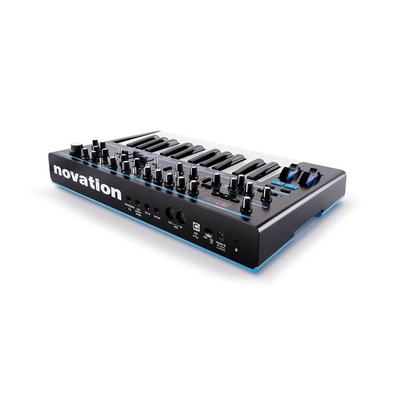 NOVATION-BASS-STATION-II-Sintetizador